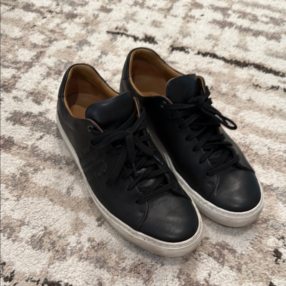 Hugo Boss Black and White Sneakers Classic Low-Top Design